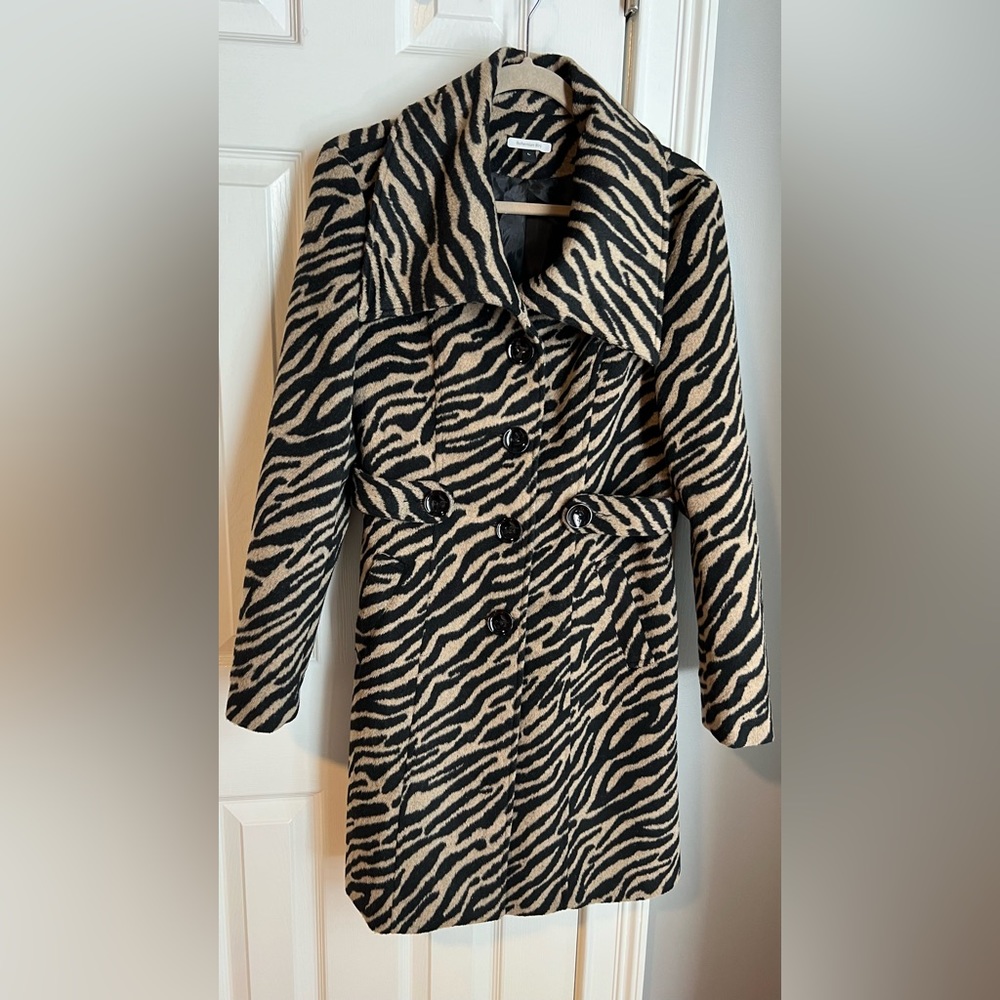 Animal print Button Front jacket Size L Mid length Black & Light Brown